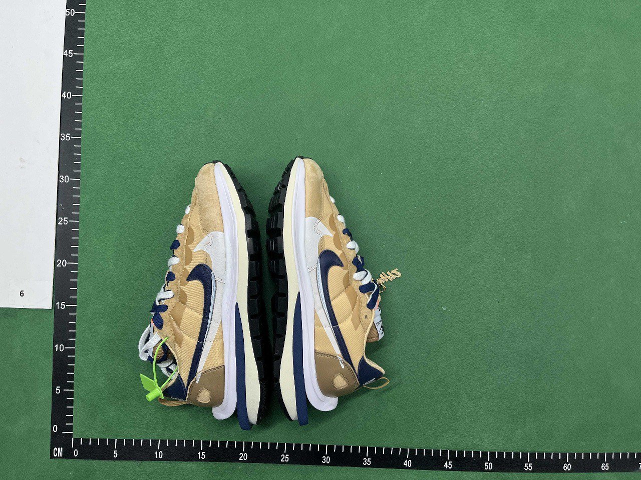 nike sacai shoes