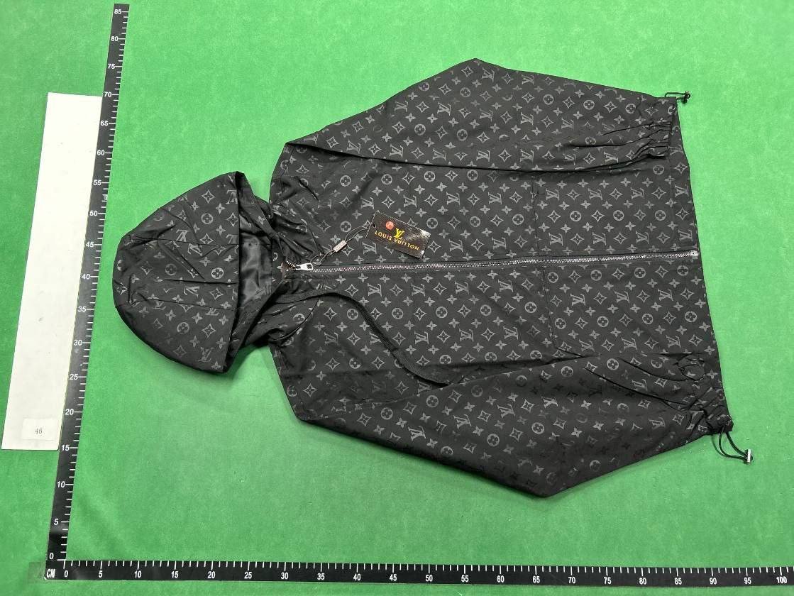 LOUIS VUITTON Coat