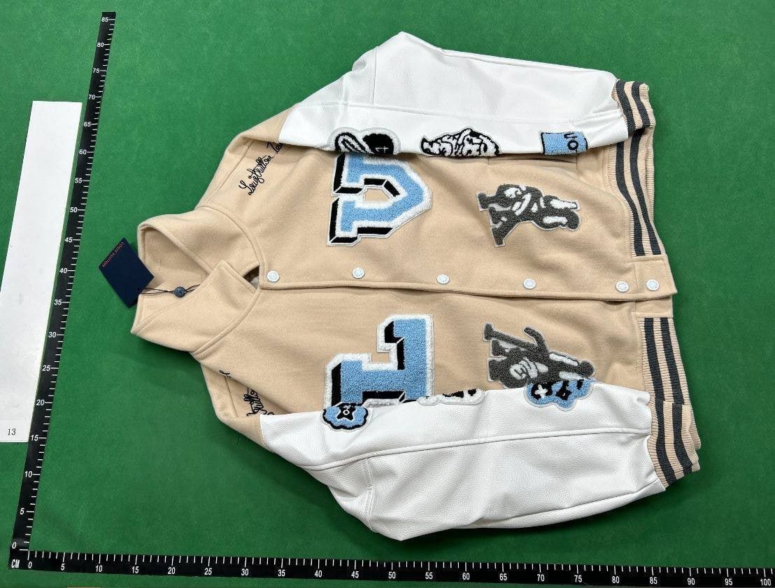  Louis Vuitton Varsity 